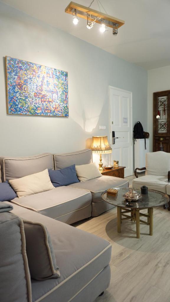 Athenian House in Plaka Villa by Athenian Homes photo 4
