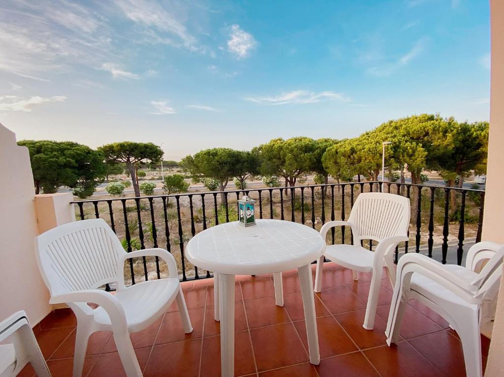 Apartamento de 3 habitaciones, zona muy tranquila a unos minutos de la playa photo 2