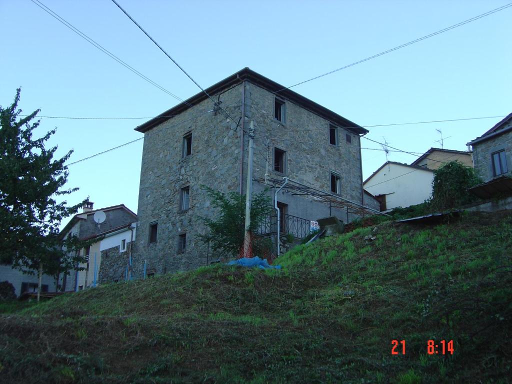 Gombereto 10 photo 1