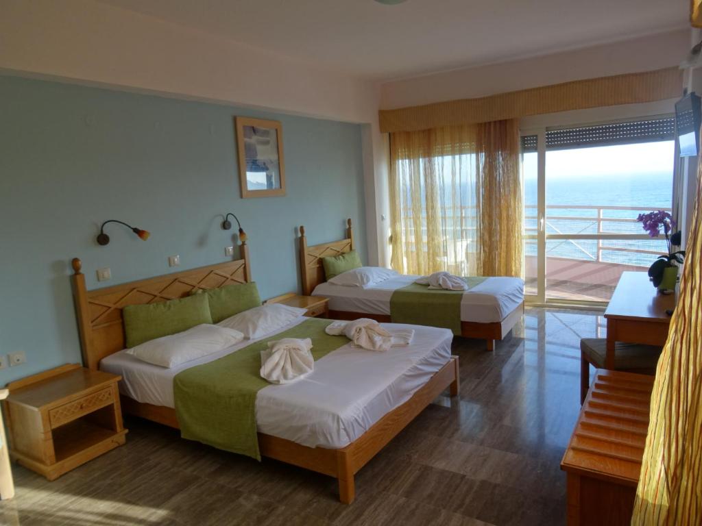 Thalassa House Apartments photo 3
