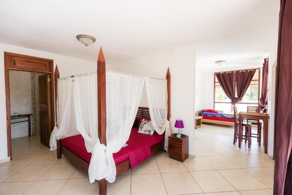 Punta Duarte Garden Inn photo 2