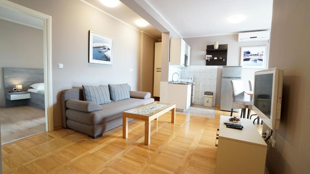 Apartments Paradiso photo 2