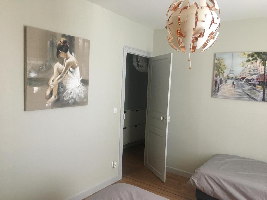 MAISON D’EN FACE - Thumbnail image