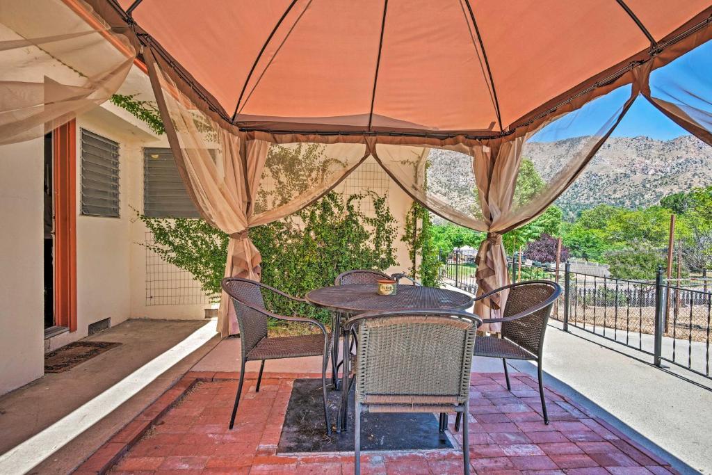 Scenic Kernville Home - Walk to Downtown and River!