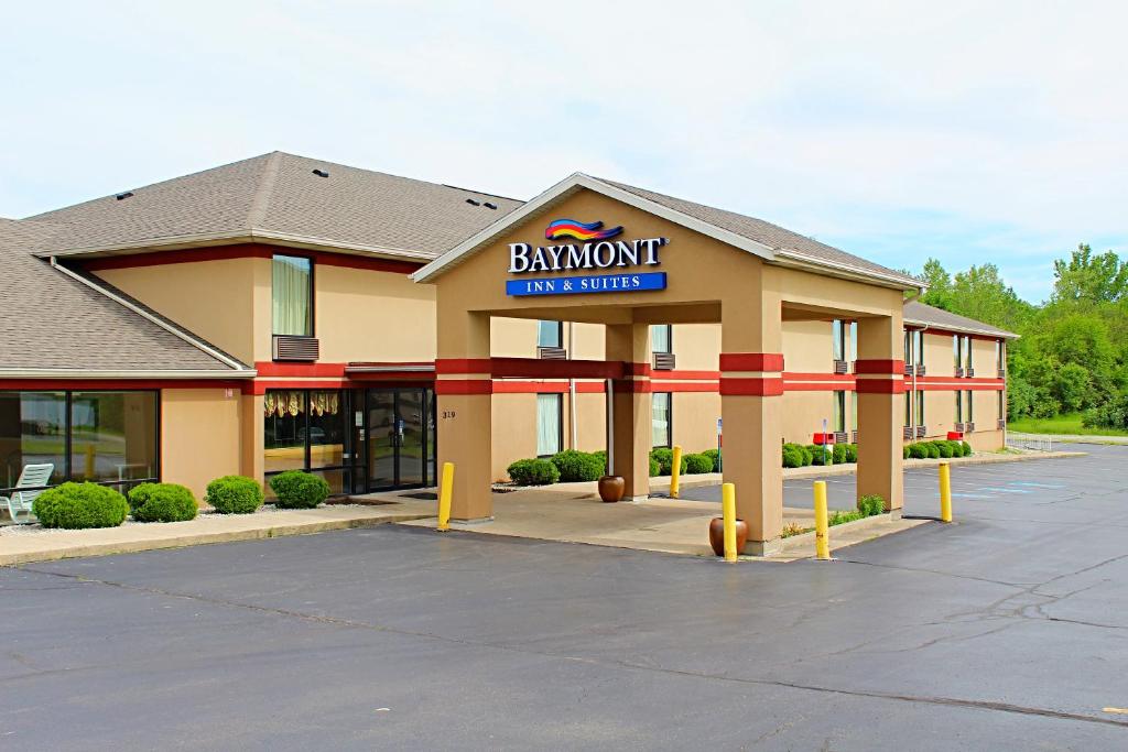 Baymont by Wyndham Springfield image