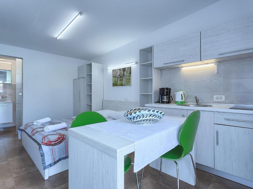 Apartment Nika-9 by Interhome photo 3