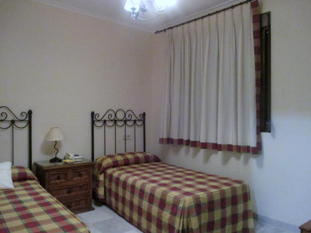 Hostal Artiga photo 1