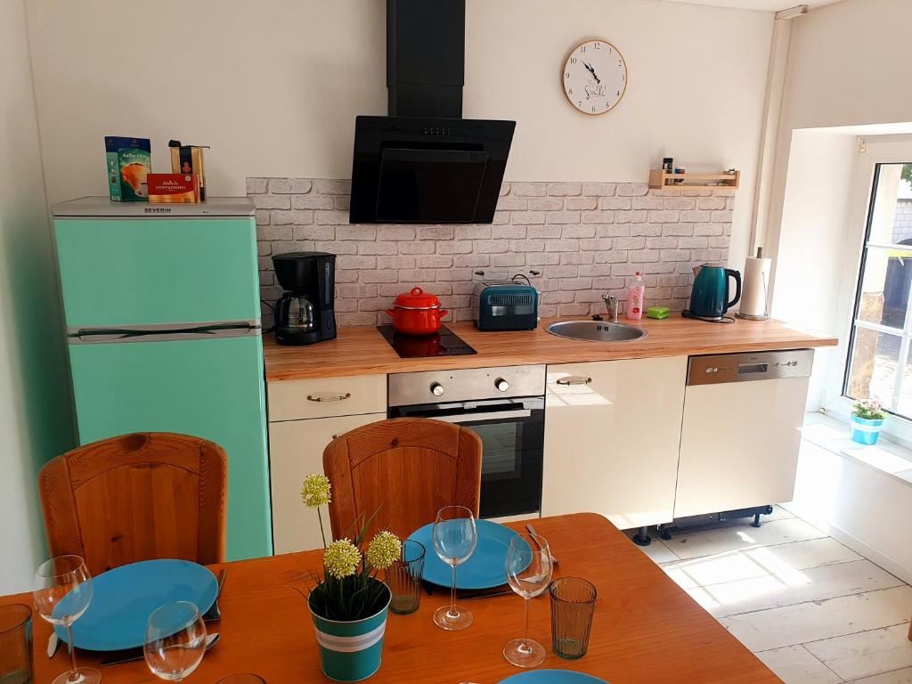Große Bauernhaus Ferienwohnungen bis 100qm mit Grillhütte & Garten & E-Bike-Verleih photo 2