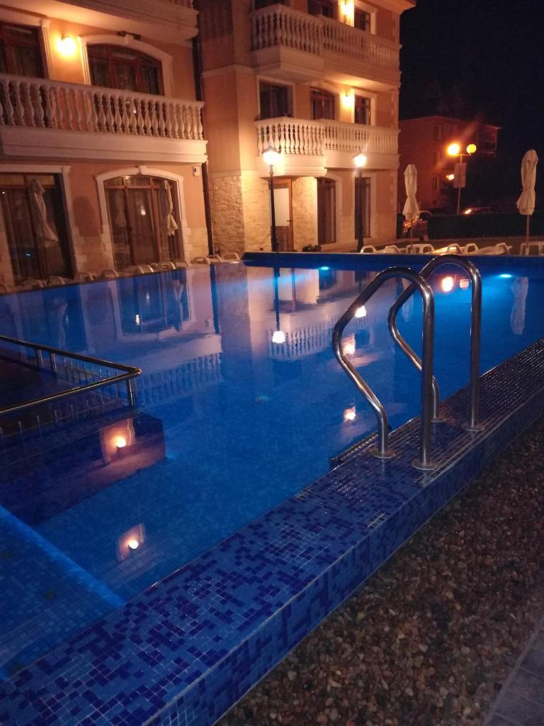 Guest House Aristokrat photo 1
