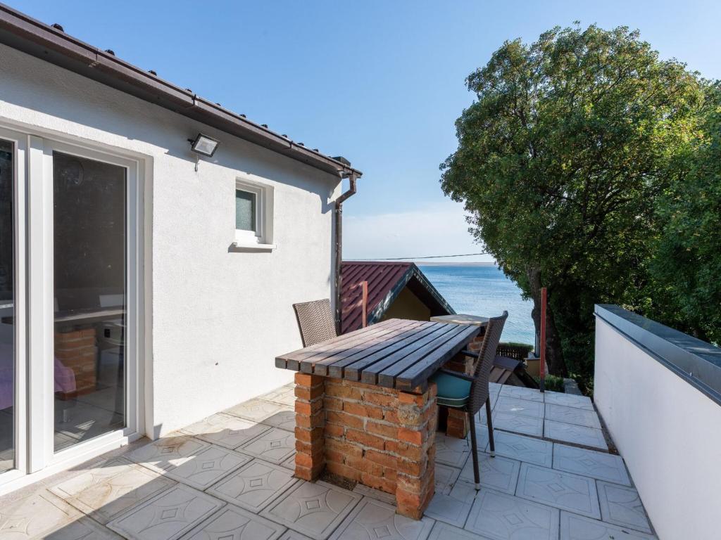 Soothing Holiday Home in Starigrad near Sea photo 3