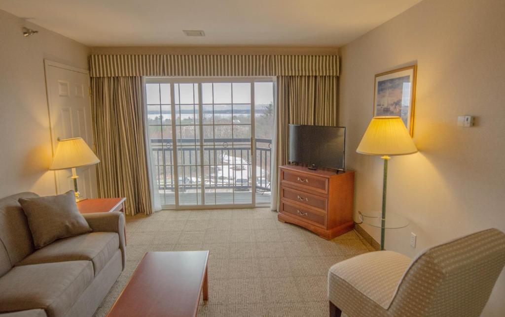 Smart Suites on the Hill photo 3