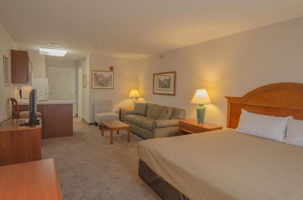 Smart Suites on the Hill photo 4