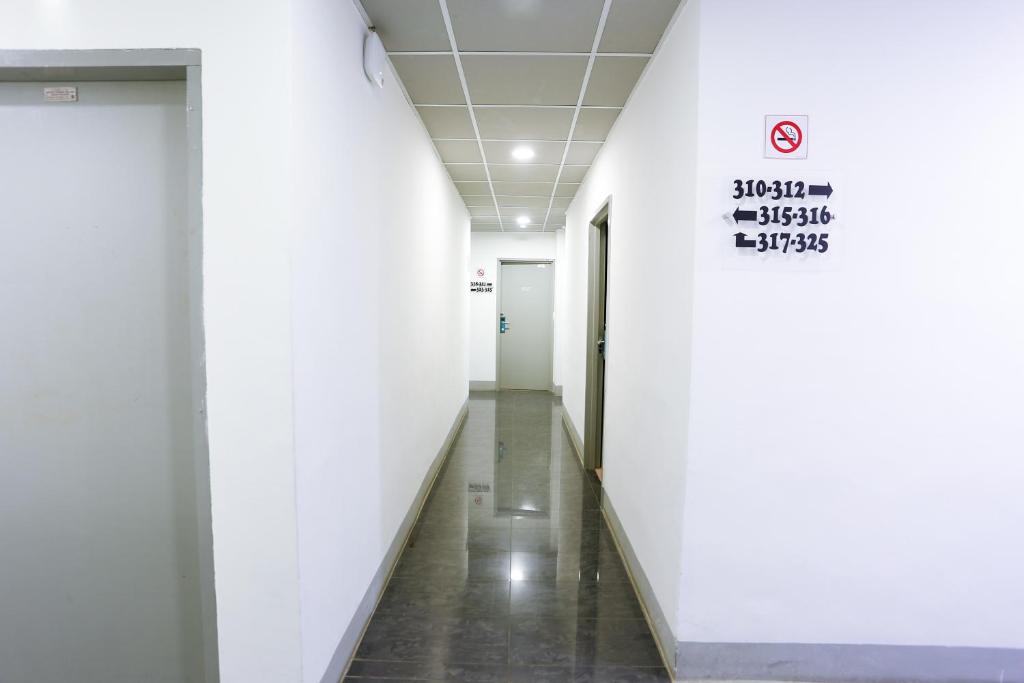 Lux Hotel photo 2