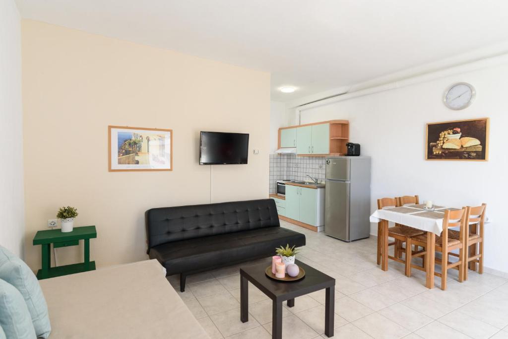 Ariana Apartments photo 4