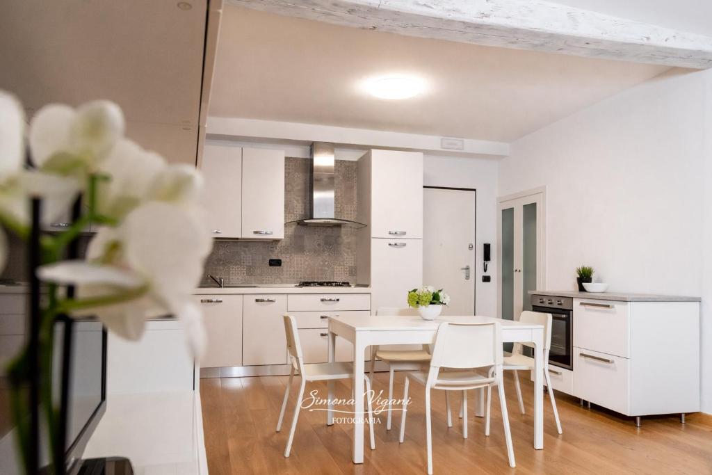 Feel at Home - NEL CUORE DI LOVERE photo 1