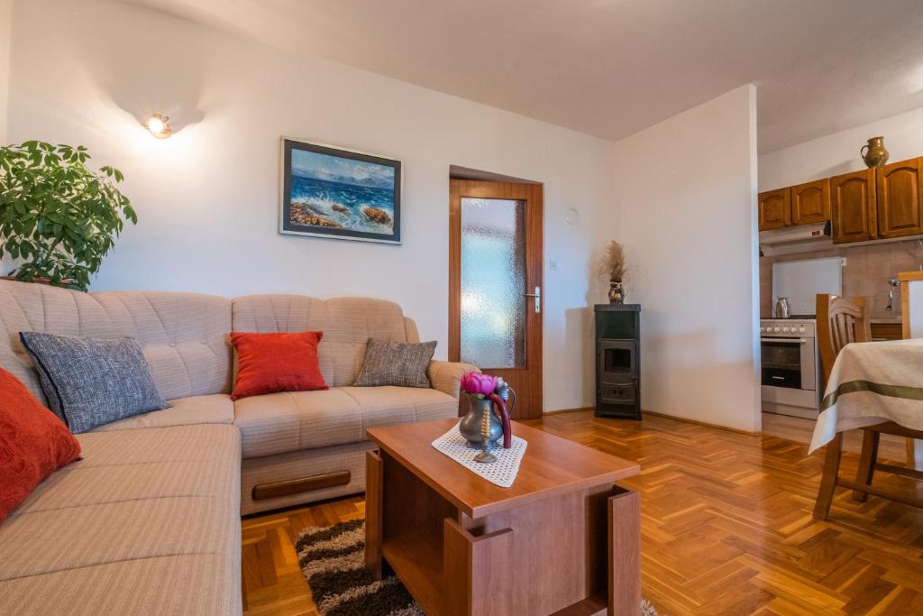 Cozy apartment near the sea photo 1