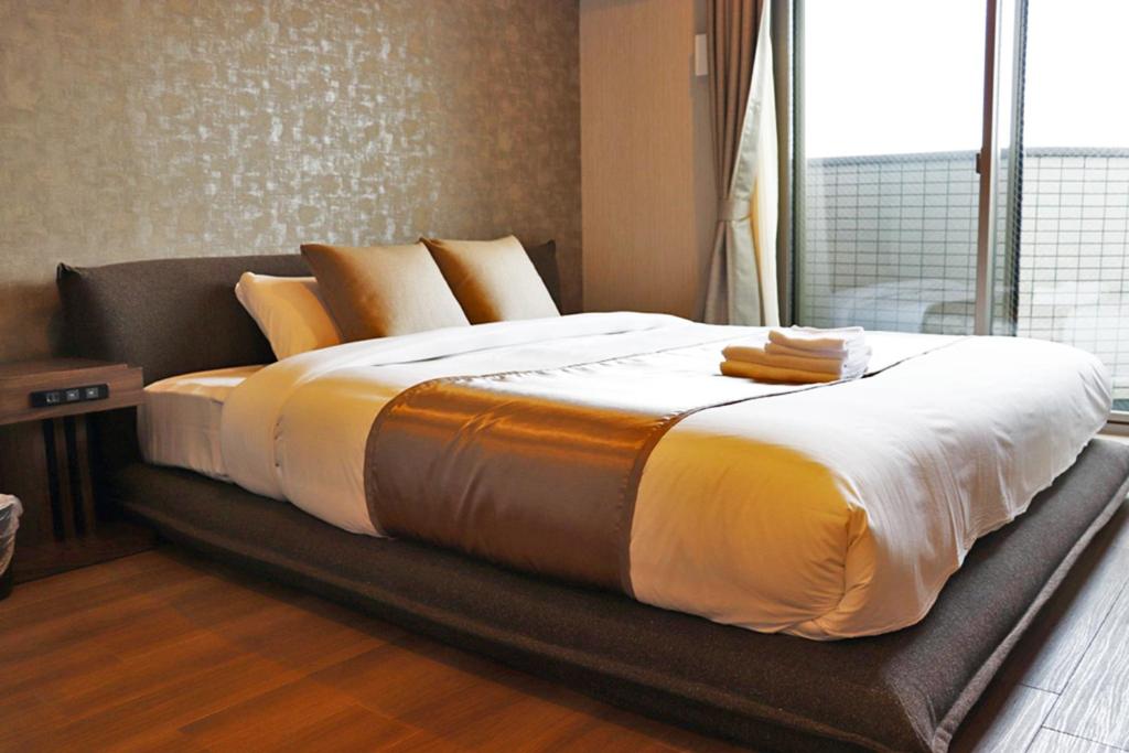 Ostay Vermillion Namba photo 3