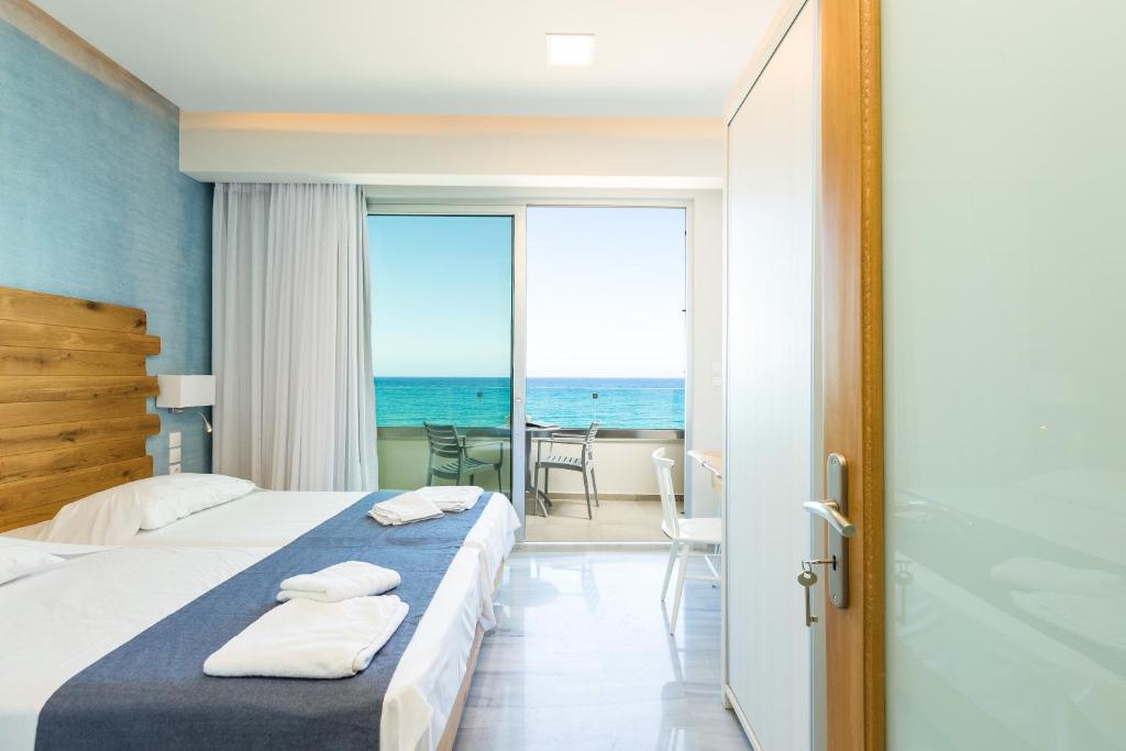 Meltemi Coast Suites photo 4