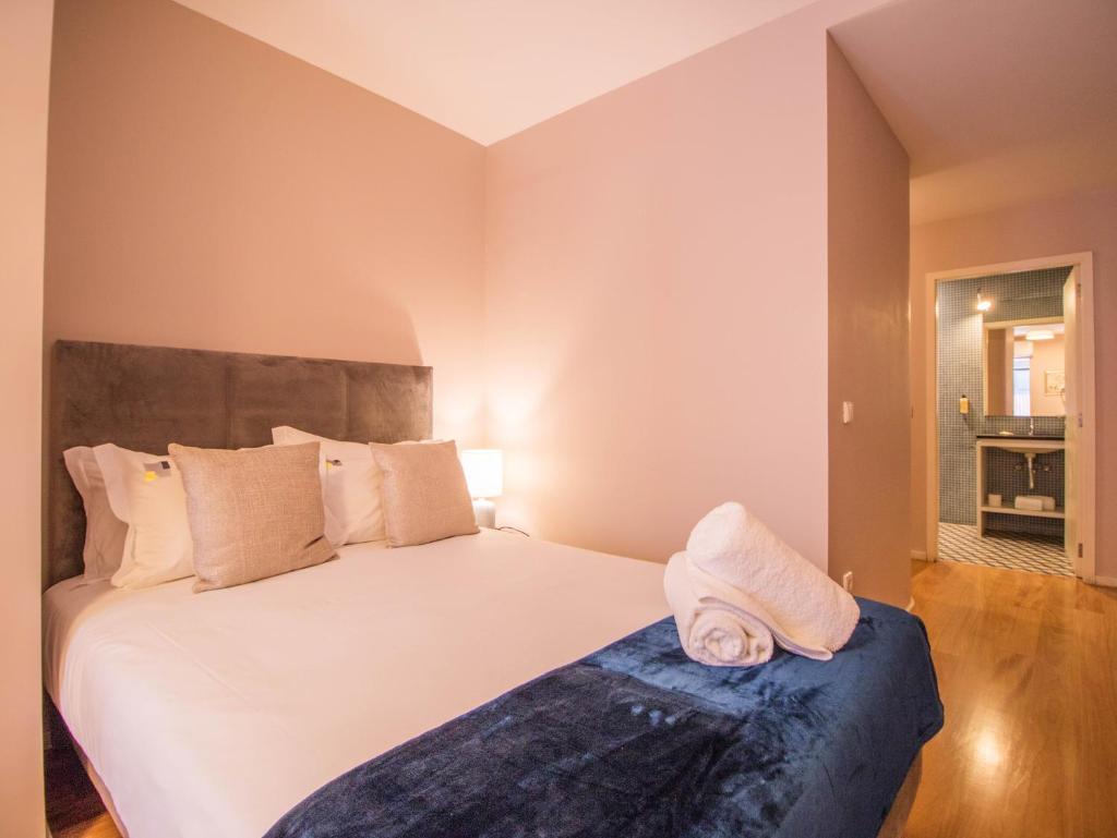Двухместный (Улучшенный двухместный номер с 1 кроватью), Yours GuestHouse Porto