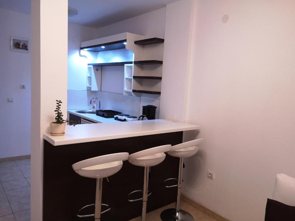 Villa Eros Apartments photo 4