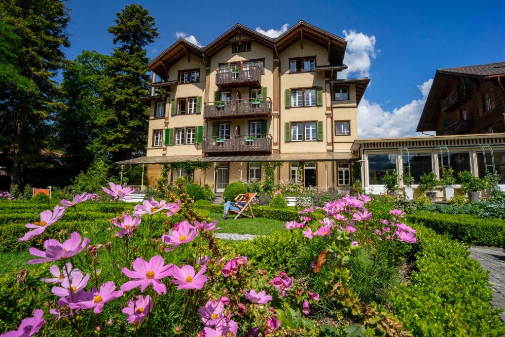 Alpenrose Hotel and Gardens photo 2