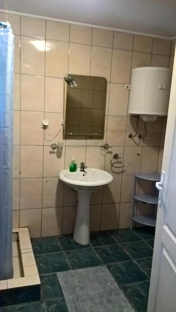 Sobe Rooms Szobák Zimmer KIS photo 4