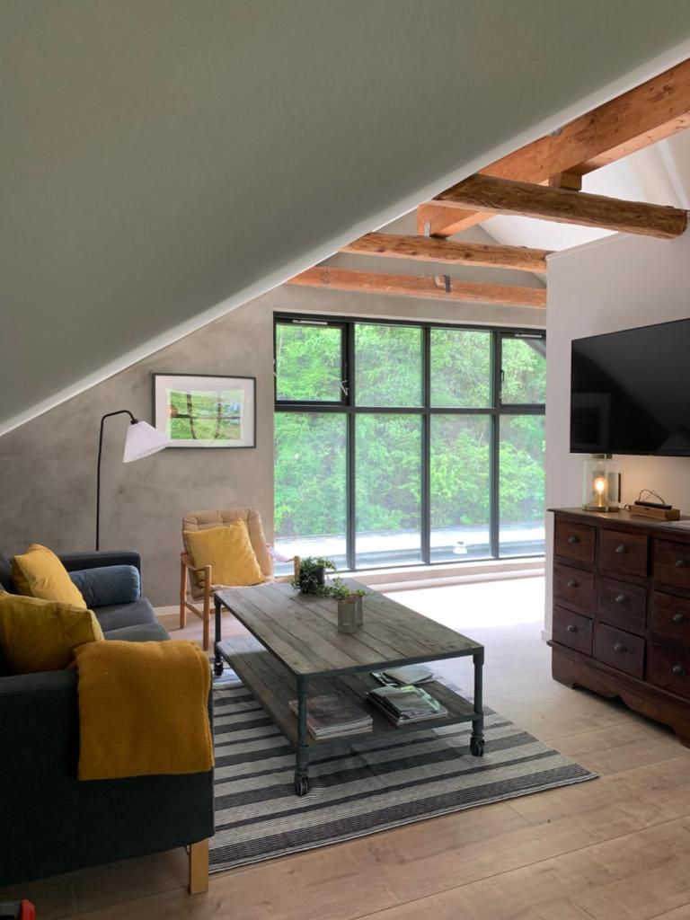 Tree Top Hill - The Old Station House - Båstad Holiday Apartments photo 3