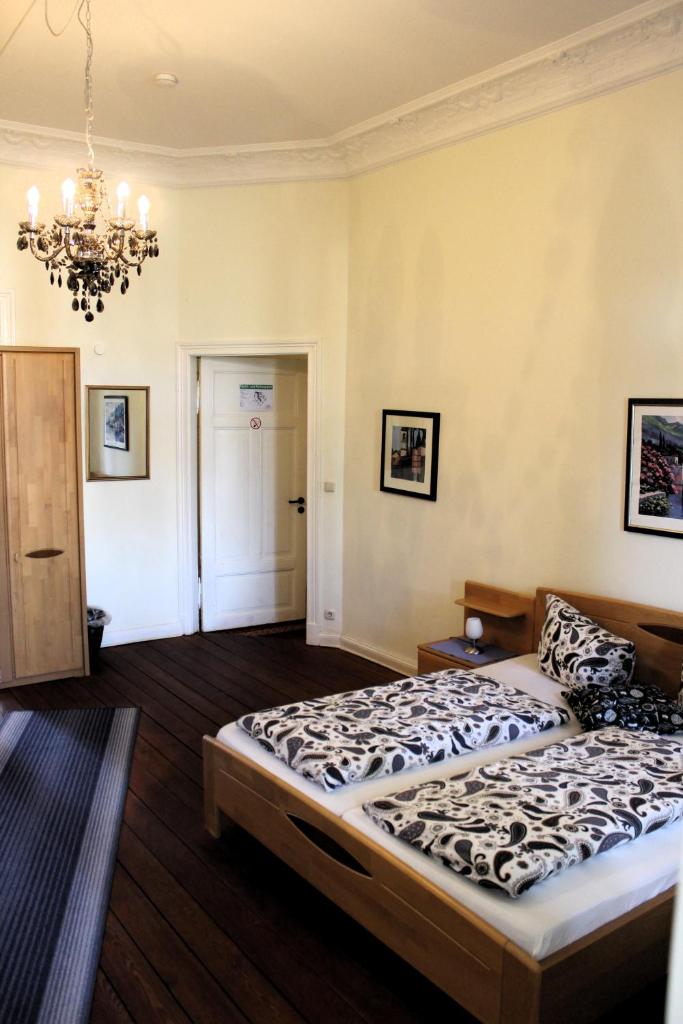The Avalon Hotel photo 1
