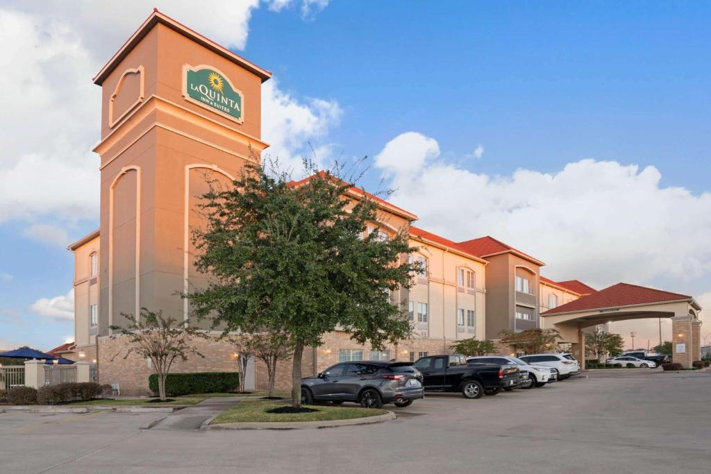 Sonesta Essential Houston Westchase image