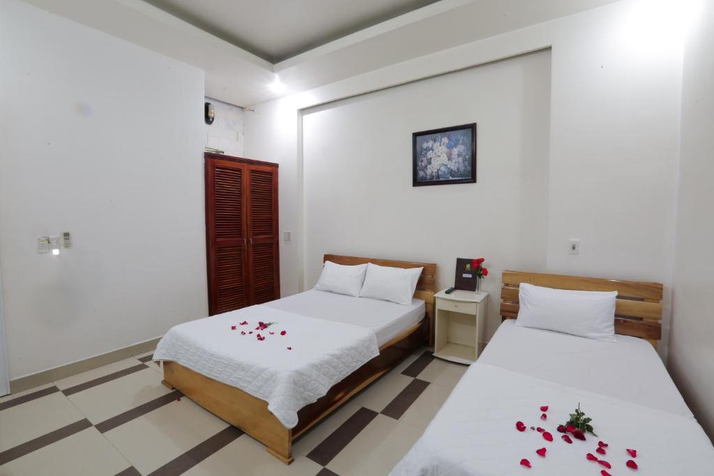 Трехместный (Трехместный номер с балконом), Chim Go Kien Villa Hotel