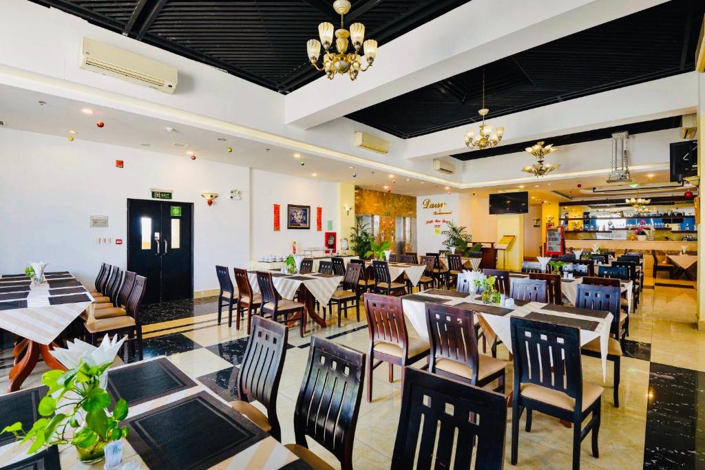 Happy Life Hotel