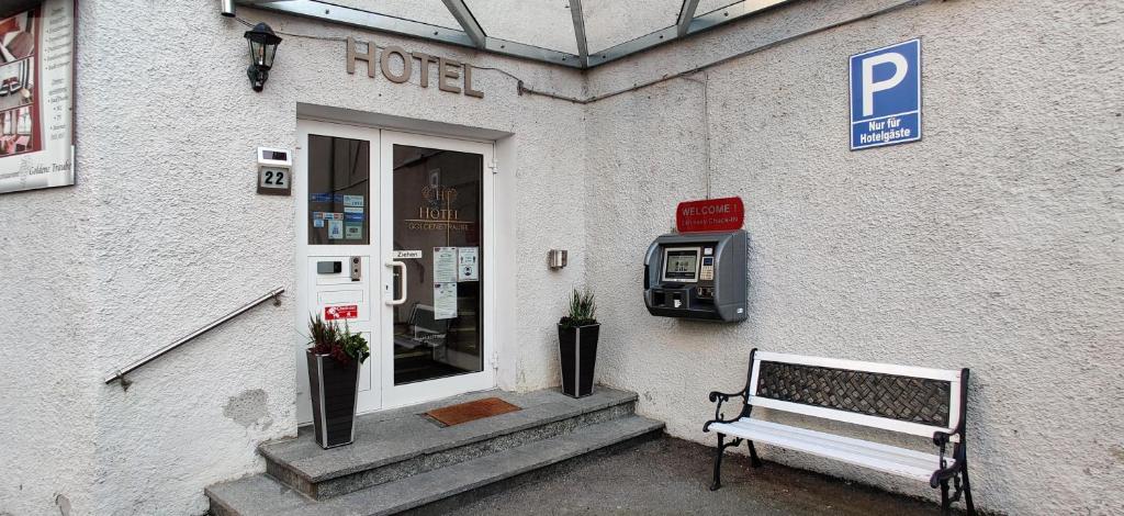 Hotel Goldene Traube photo 4