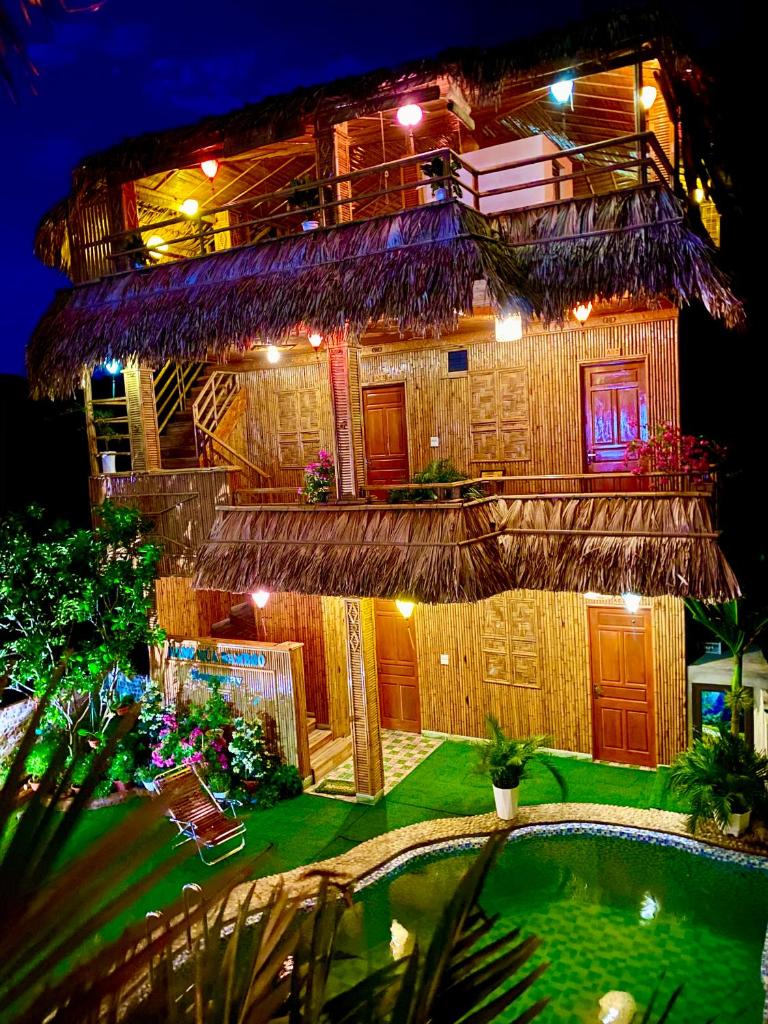 Hang Mua Bamboo Homestay