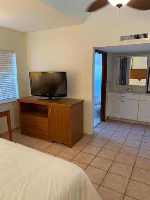 Bahia Bay Resort photo 3