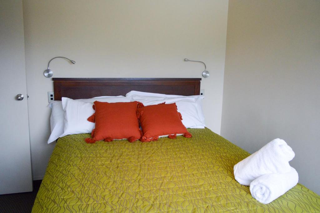Four Seasons Motel photo 1