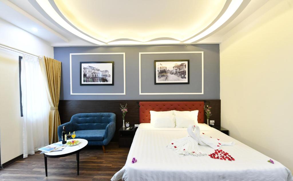 Сьюит (Полулюкс с балконом), Hanoi Elpis Grand Hotel