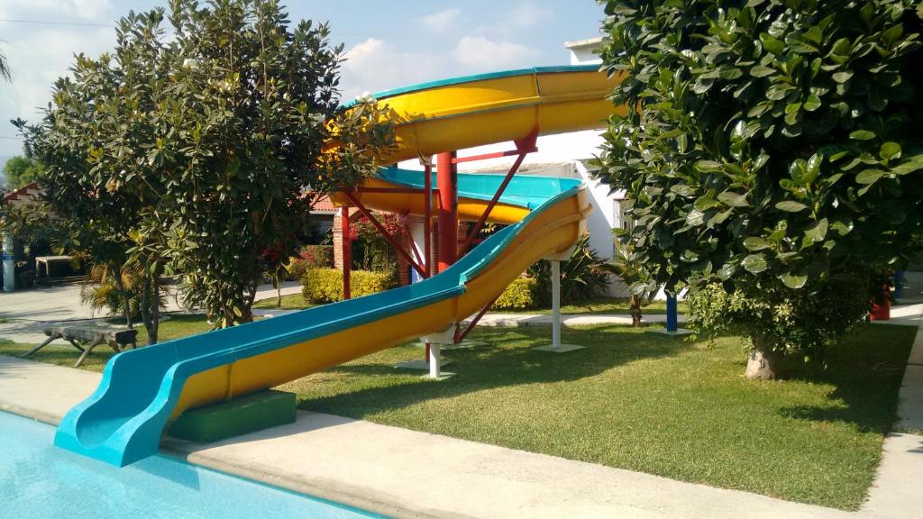 AGUA TURQUESA - TOTOLAPAN MORELOS photo 4