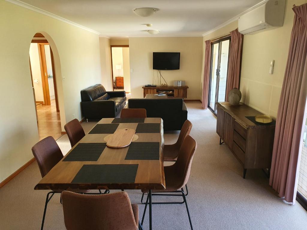 Golden Heritage Apartments Beechworth photo 2