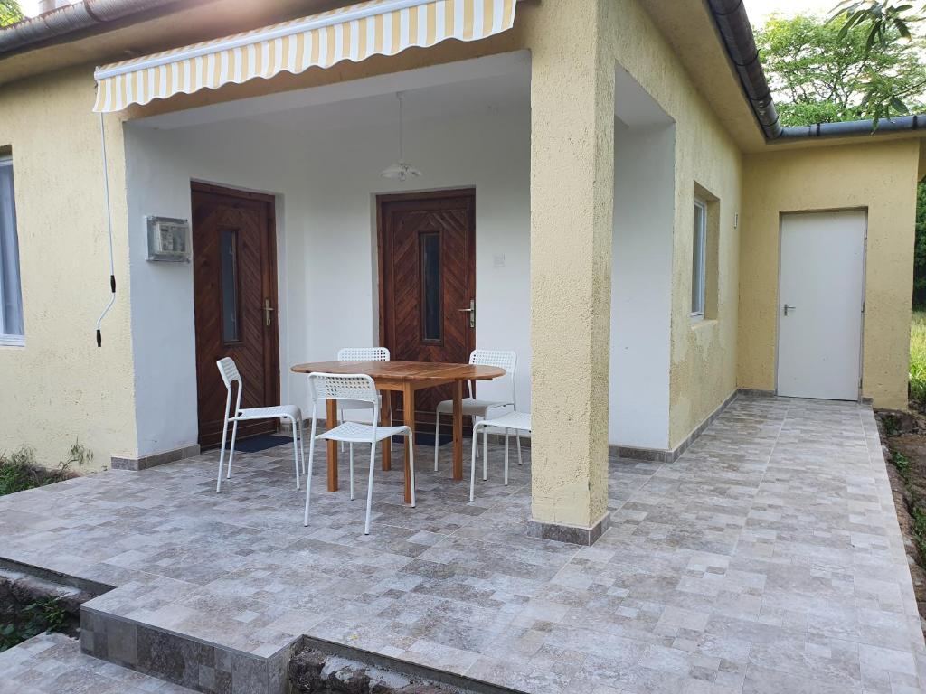 Budatava nyaraló photo 1