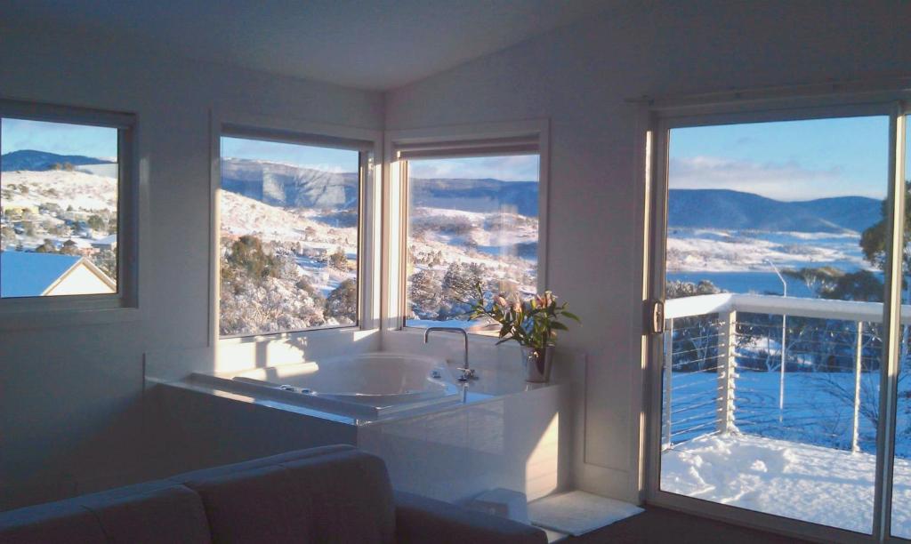 Jindabyne Guest House photo 3