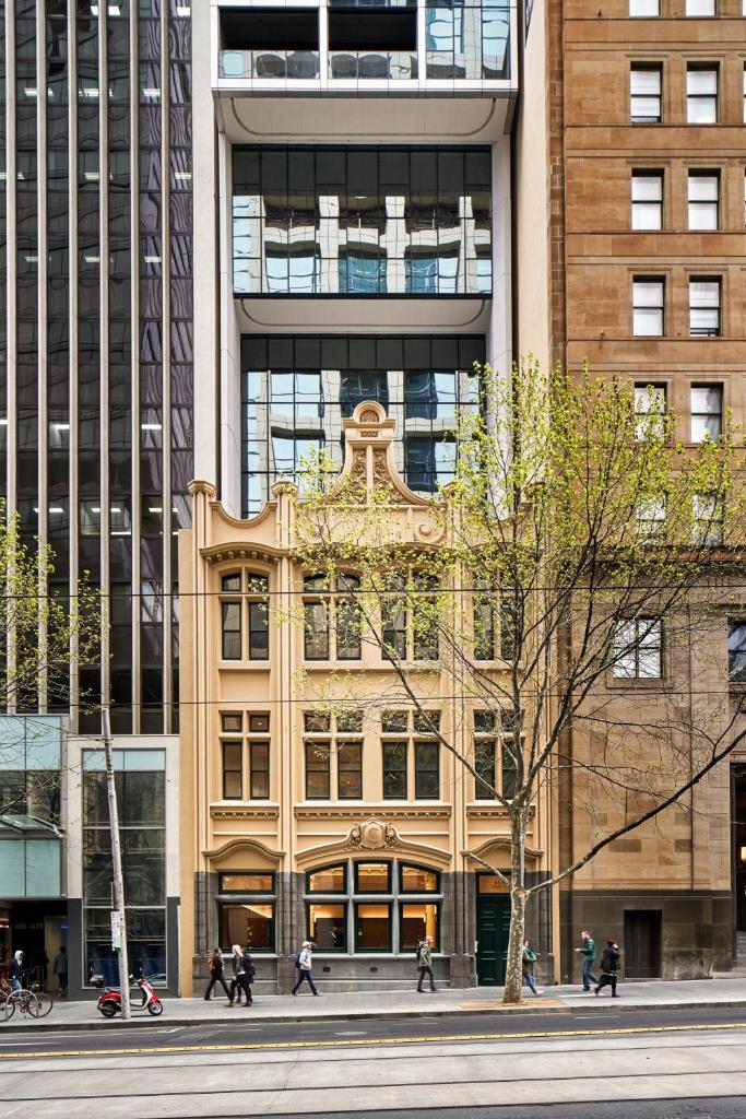 Collins House Apartments by CLLIX photo 3