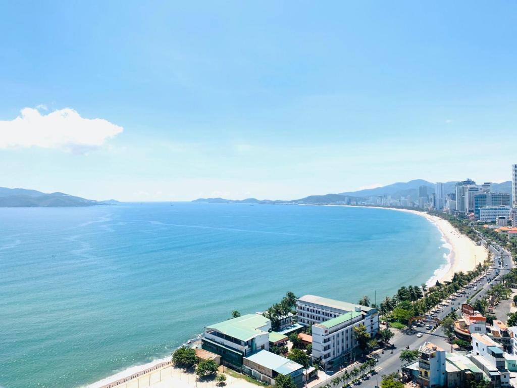 Muong Thanh Luxury Khanh Hoa Hotel - Tap to explore photos
