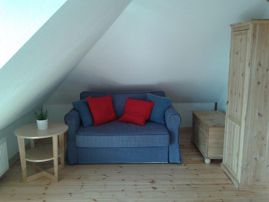 WUIL01103-FeWo-Pyramidenfenster photo 2