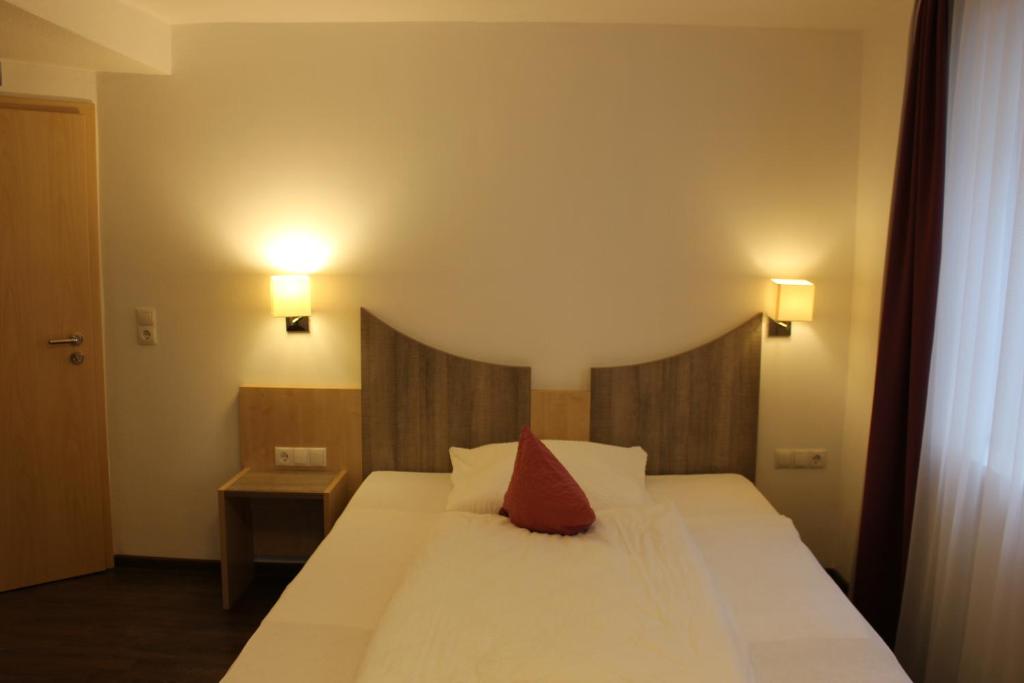 Hotel-Gasthaus-Kraft photo 3