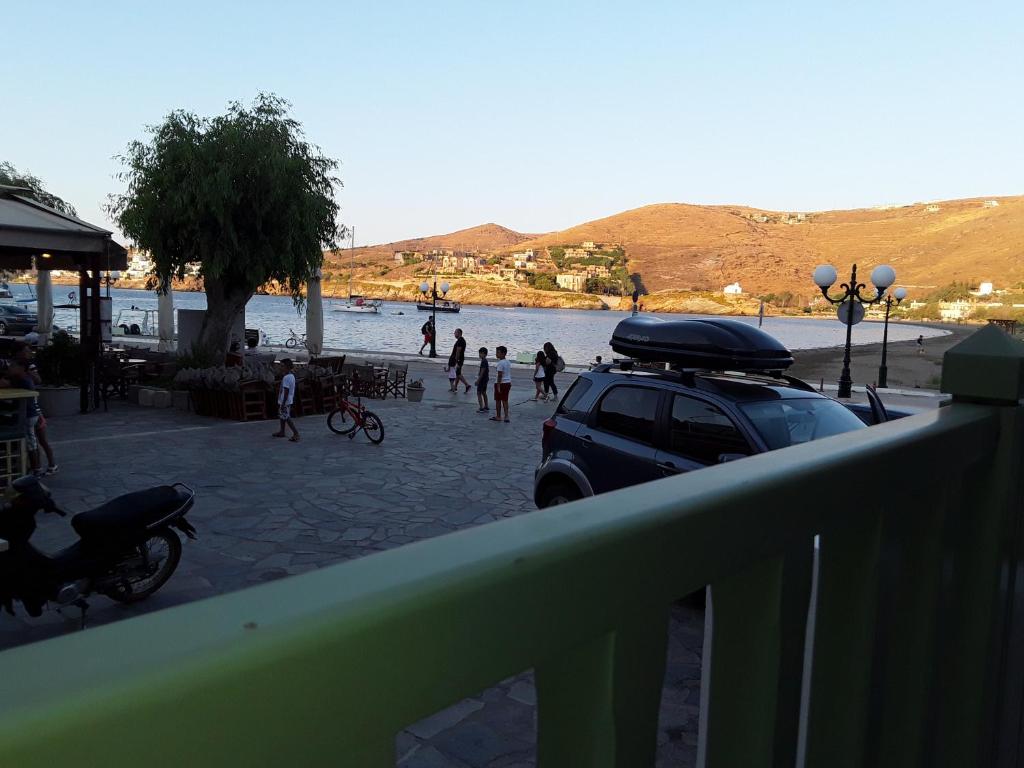 The house in the port photo 4