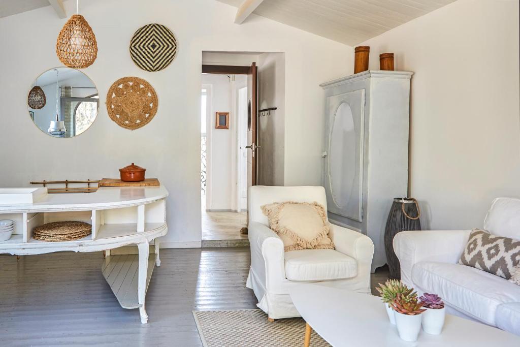 Casa Granada at Masia Nur Sitges, with private pool and adults only photo 3