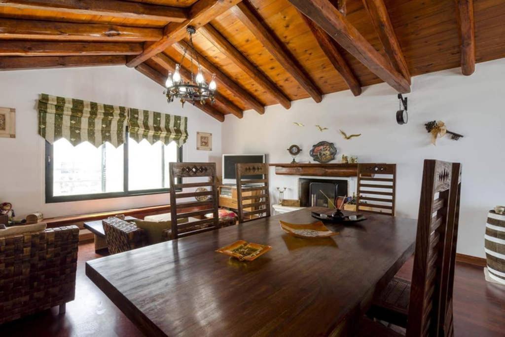 Korina’s wood house photo 3