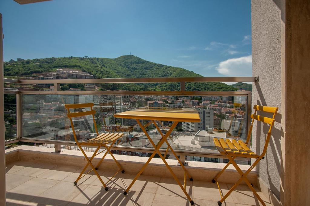 Апартаменты (Апартаменты с видом на море и террасой), Fontana Seafront Residences