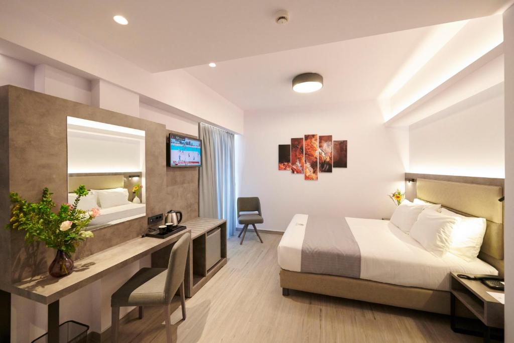 Трехместный (Улучшенный трехместный номер), Meni Hotel