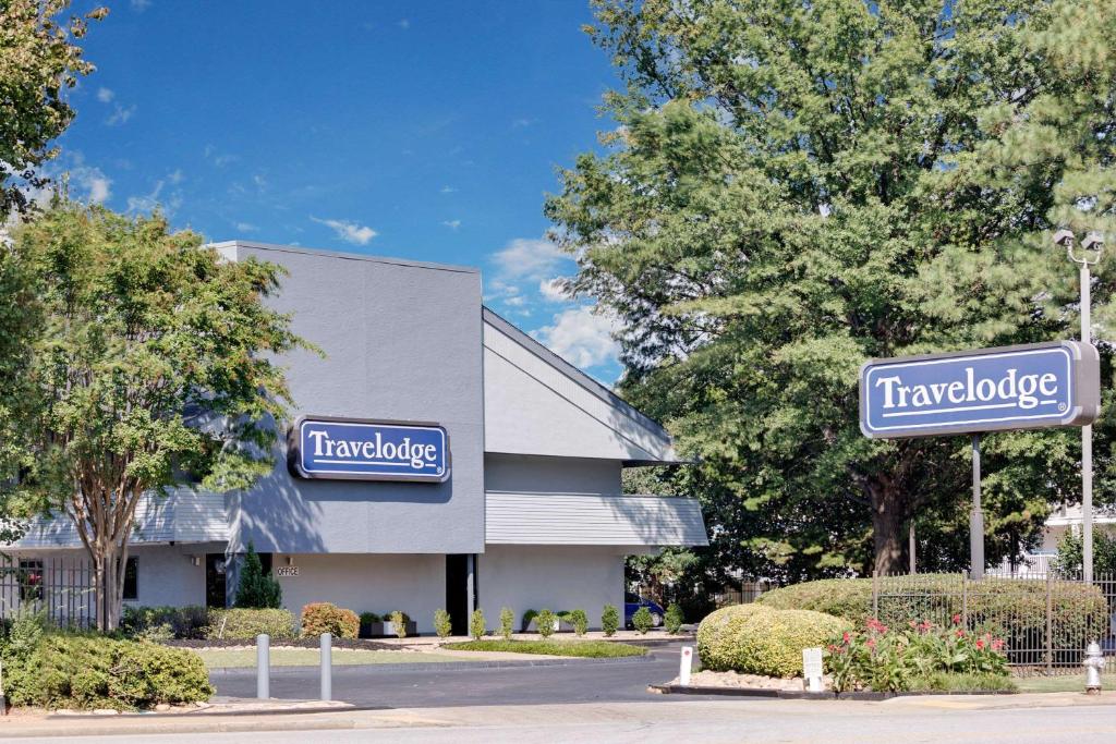 Travelodge by Wyndham College Park image